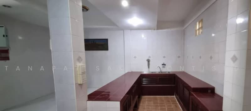 4-BR Townhouse, Bangkok, Jom Phon, Chatuchak, Bangkok, 4 Bedrooms, 220 sqm, Townhouse For Sale, by Tanapat Sakonsontised, 500488602 - DDproperty.com