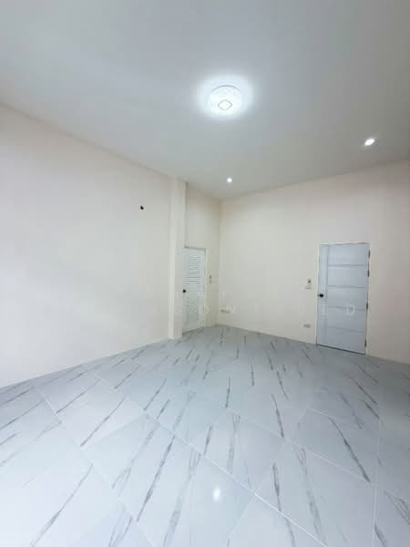 undefined, Bangkok, Lat Phrao, Bangkok, 4 Bedrooms, 200 sqm, Single Detached House For Sale, by Tanapat Sakonsontised, 500488622 - DDproperty.com