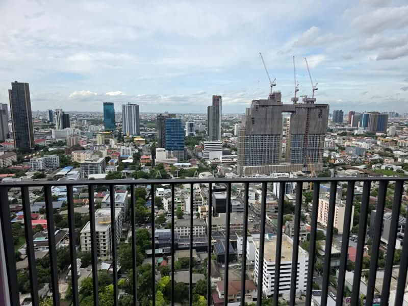 XT Ekkamai, Bangkok, 259 Soi Sukhumvit 63, Khlong Tan Nua, Watthana, Bangkok, 2 Bedrooms, 58 sqm, Condo For Rent, by Anya Atarchanai, 500488647 - DDproperty.com