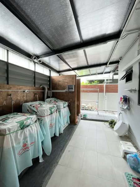 Supalai Essence Suanluang, Bangkok, Prawet, Bangkok, 5 Bedrooms, 311 sqm, Single Detached House For Sale, by Aphisit Khotudon, 500488672 - DDproperty.com