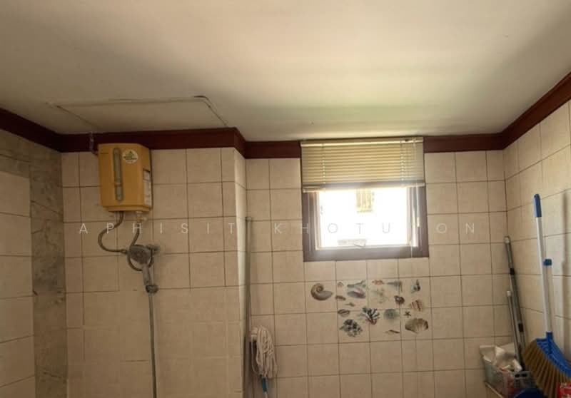 Srinakarin Grand Home, Bangkok, Supaphong Road 1 Yeak 3, Nong Bon, Prawet, Bangkok, 3 Bedrooms, 263 sqm, Townhouse For Sale, by Aphisit Khotudon, 500488678 - DDproperty.com