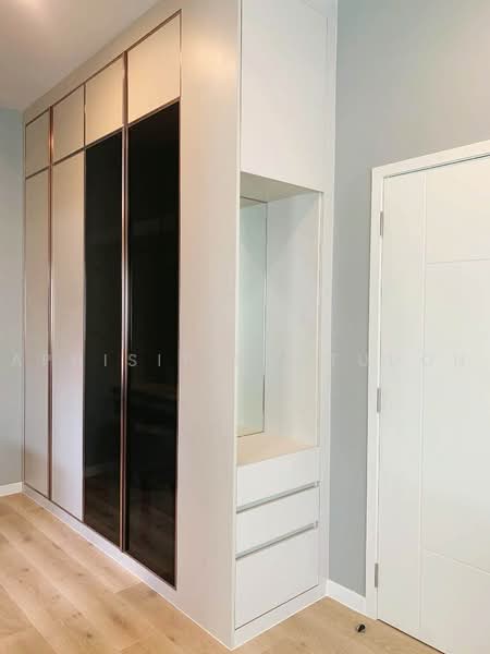 Burasiri Krungthep Kreetha, Bangkok, 95 Soi Pracha Ruam Chai, Hua Mak, Bang Kapi, Bangkok, 4 Bedrooms, 300 sqm, Single Detached House For Rent, by Aphisit Khotudon, 500488724 - DDproperty.com