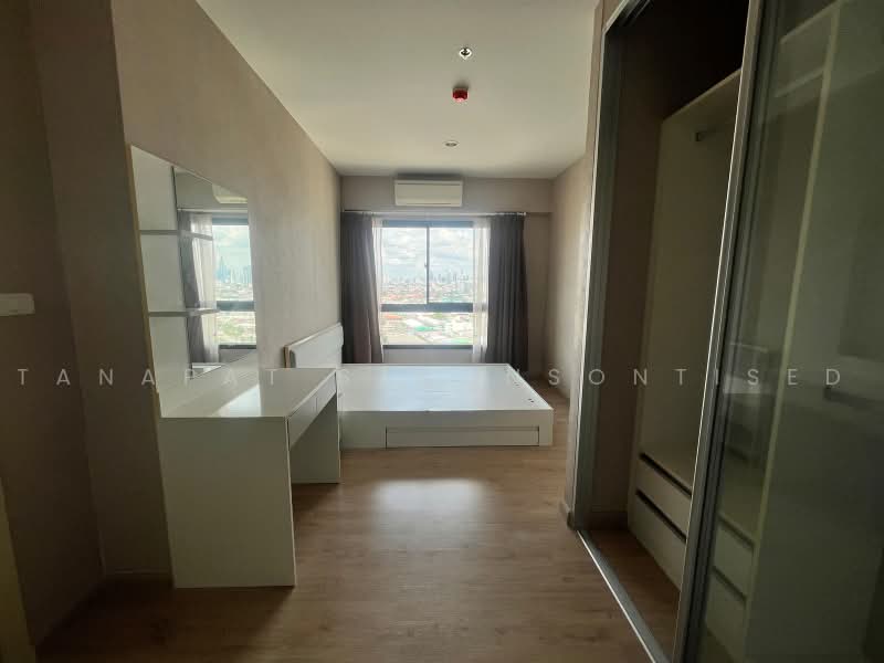 The Parkland Phetkasem-Thapra, Bangkok, 99 Petchkasem Road, Wat Tha Pra, Bangkok Yai, Bangkok, 2 Bedrooms, 62 sqm, Condo For Sale, by Tanapat Sakonsontised, 500488752 - DDproperty.com