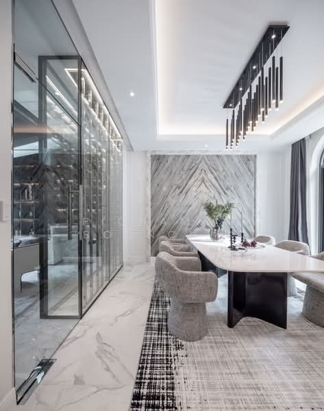 The Boulevard Ekkamai, Bangkok, 98 Soi Prasertdee, Khlong Tan Nua, Watthana, Bangkok, 4 Bedrooms, 200 sqm, Townhouse For Sale, by Pichamon Boonchit, 500488753 - DDproperty.com