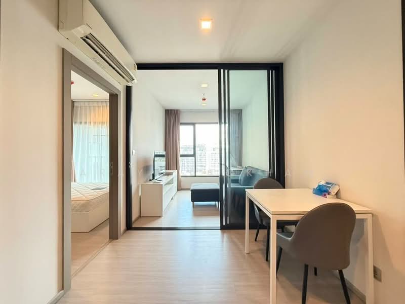 Life Asoke, Bangkok, Asoke-Dindang Road, Bang Kapi, Huai Khwang, Bangkok, 1 Bedroom, 36 sqm, Condo For Rent, by Araya Laokham, 500488770 - DDproperty.com