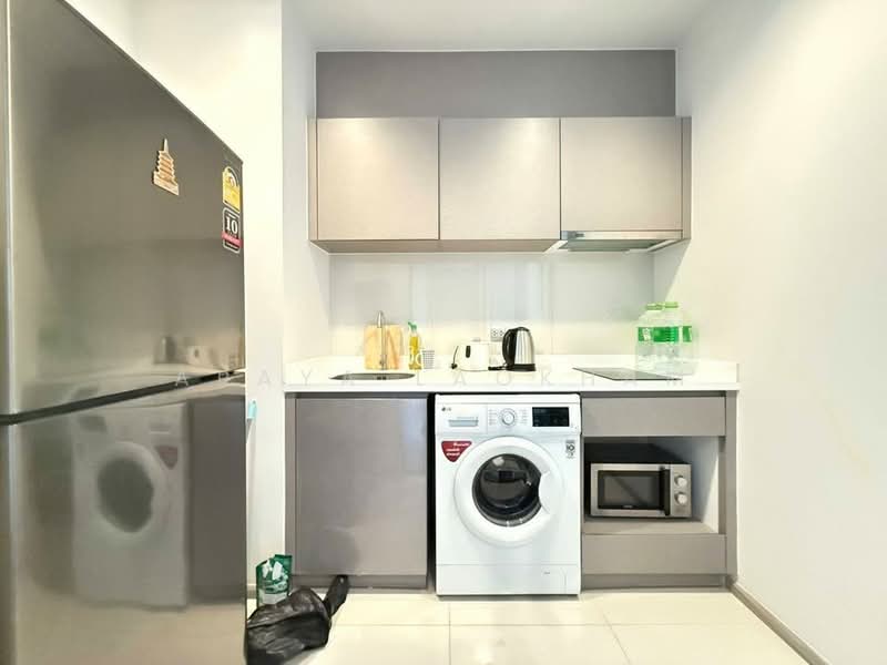 Life Asoke, Bangkok, Asoke-Dindang Road, Bang Kapi, Huai Khwang, Bangkok, 1 Bedroom, 36 sqm, Condo For Rent, by Araya Laokham, 500488770 - DDproperty.com