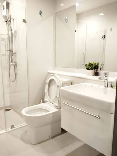 Life Asoke Hype, Bangkok, 339 Chaturathit Rd, Makkasan, Ratchathewi, Bangkok, 2 Bedrooms, 49 sqm, Condo For Rent, by Araya Laokham, 500488779 - DDproperty.com
