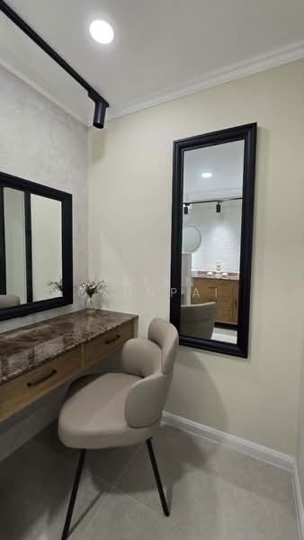 Grand Condotel Jomtien, Chon Buri (Pattaya), Moo 12 Thappraya Rd, Nong Pru, Bang Lamung (Pattaya), Chon Buri (Pattaya), 3 Bedrooms, 196 sqm, Condo For Sale, by Valen Lokunpai , 500488866 - DDproperty.com