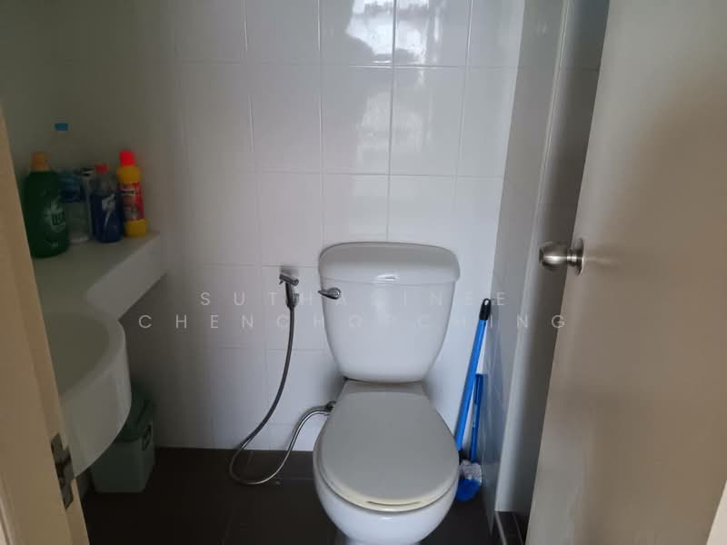 Lumpini Condo Town Nida-Serithai, Bangkok, 301 Seri Thai Road, Khlong Kum, Bueng Kum, Bangkok, 2 Bedrooms, 45 sqm, Condo For Sale, by Suthasinee Chenchopching, 500488907 - DDproperty.com
