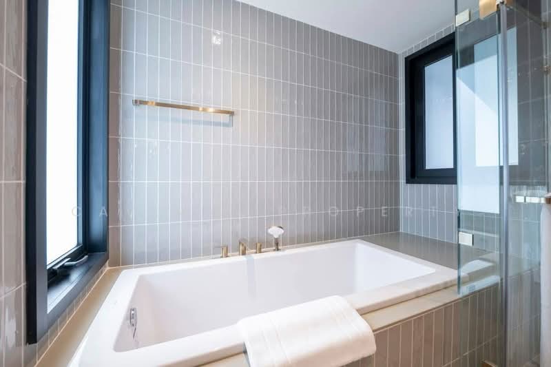 Via 34, Bangkok, 15 Soi Sukhumvit 34, Khong Tan, Khlong Toei, Bangkok, 2 Bedrooms, 87 sqm, Condo For Rent, by Caveman Property, 500488910 - DDproperty.com