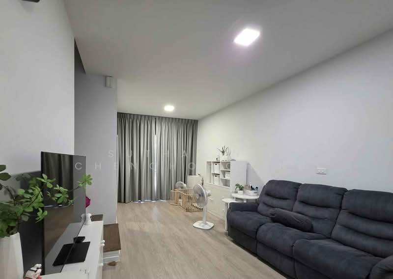 3-BR Townhouse, Bangkok, Bang Ra Mat, Taling Chan, Bangkok, 3 Bedrooms, 120 sqm, Townhouse For Sale, by Suthasinee Chenchopching, 500488916 - DDproperty.com
