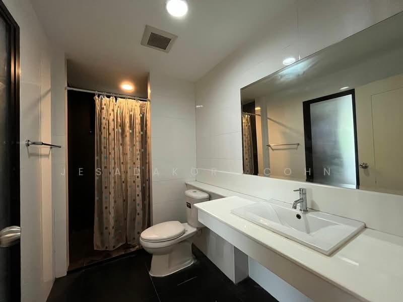 D65 Condominium, Bangkok, 396 Soi Sukhumvit 65 Sukhumvit Road, Phra Kanong Nua, Watthana, Bangkok, 1 Bedroom, 54 sqm, Condo For Sale, by Jesadakorn Cohn, 500488954 - DDproperty.com