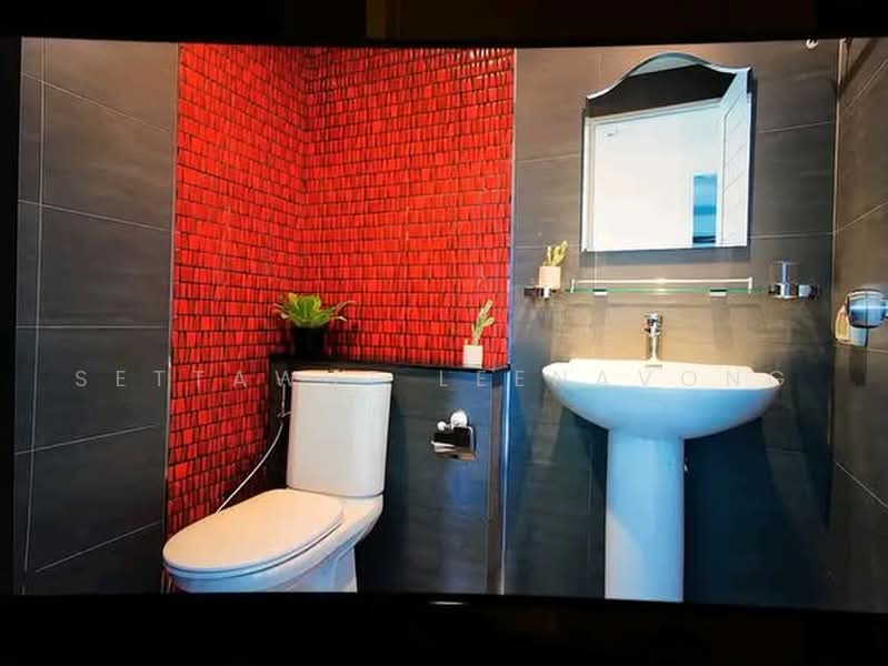Watermark Chaophraya, Bangkok, Soi Charoennakorn 39-41, Charoennakorn Road, Bang Lam Phu Lang, Khlong San, Bangkok, 3 Bedrooms, 167 sqm, Condo For Sale, by Settawut Leenavong, 500488982 - DDproperty.com