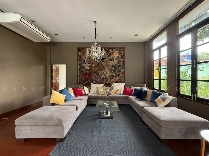 5-BR Villa, Bangkok, Prawet, Bangkok, 5 Bedrooms, 500 sqm, Villa For Sale, by Sanick Sawaisanyakorn, 500488993 - DDproperty.com