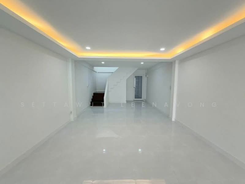 2-BR House, Bangkok, Lat Phrao, Lat Phrao, Bangkok, 2 Bedrooms, 93 sqm, Single Detached House For Sale, by Settawut Leenavong, 500488996 - DDproperty.com