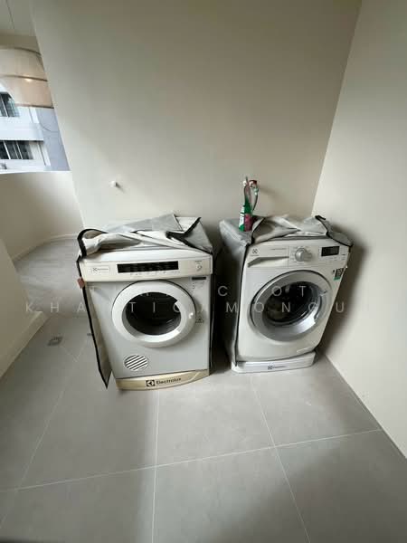 D.S. Tower 1 Sukhumvit 33, Bangkok, Soi Phrom Chit, Khlong Tan Nua, Watthana, Bangkok, 4 Bedrooms, 236 sqm, Condo For Sale, by Thanachot Khantigamongun, 500489066 - DDproperty.com
