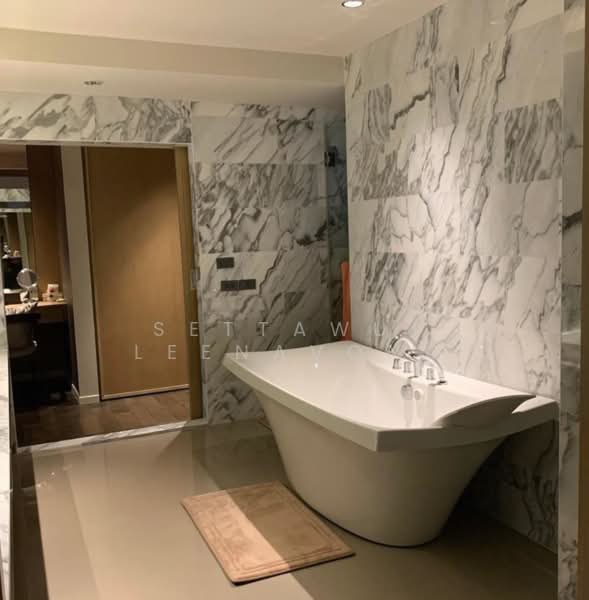 Rende Sukhumvit 23, Bangkok, Soi Sukhumvit 23, Khlong Tan Nua, Watthana, Bangkok, 3 Bedrooms, 312 sqm, Condo For Rent, by Settawut Leenavong, 500489073 - DDproperty.com