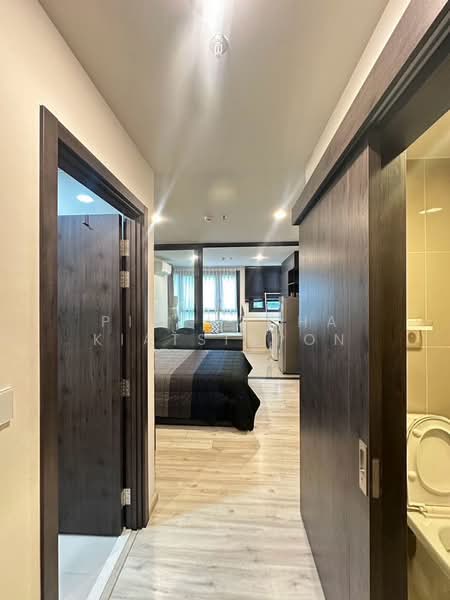 XT Huaikhwang, Bangkok, 244 Ratchadaphisek Road, Huai Khwang, Bangkok, 1 Bedroom, 32 sqm, Condo For Rent, by Pitchocha Kiatsinpon, 500489140 - DDproperty.com