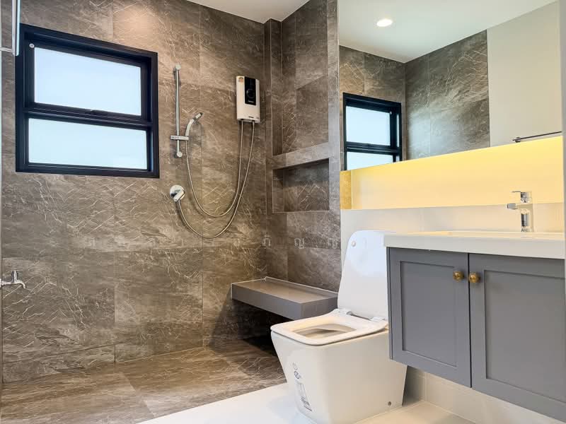 Setthasiri Don Mueang, Bangkok, 289 Soi Choet Wutthakat 9/1, Si Khan, Don Mueang, Bangkok, 6 Bedrooms, 383 sqm, Single Detached House For Rent, by สลิลา อภิญญาณกุล, 500489141 - DDproperty.com