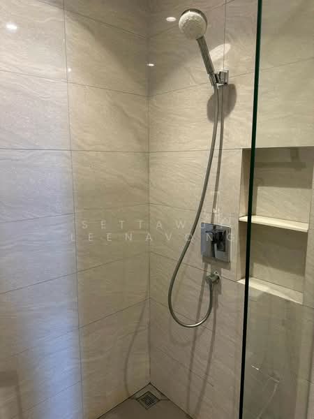 Maru Ekkamai 2, Bangkok, 70-5 Sukhumvit 63 Road, Phra Kanong Nua, Watthana, Bangkok, 1 Bedroom, 30 sqm, Condo For Rent, by Settawut Leenavong, 500489177 - DDproperty.com