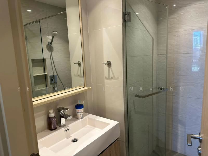 Maru Ekkamai 2, Bangkok, 70-5 Sukhumvit 63 Road, Phra Kanong Nua, Watthana, Bangkok, 1 Bedroom, 30 sqm, Condo For Rent, by Settawut Leenavong, 500489177 - DDproperty.com