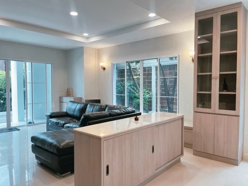 Baan Klang Krung The Nice Ratchavipha, Bangkok, 2 Kamphaeng Phet Road, Lat Yao, Chatuchak, Bangkok, 3 Bedrooms, 310 sqm, Single Detached House For Rent, by สลิลา อภิญญาณกุล, 500489190 - DDproperty.com