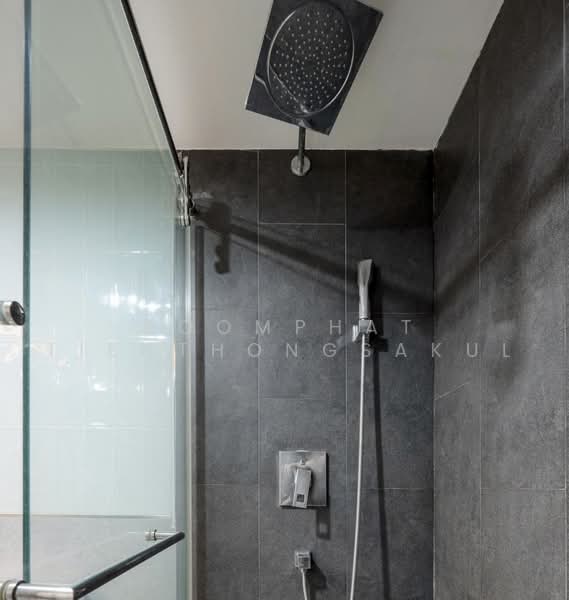 Las Colinas, Bangkok, Sukhumvit 21 Road, Khlongtoei Nua, Watthana, Bangkok, 3 Bedrooms, 240 sqm, Condo For Sale, by Poomphat Tienthongsakul, 500489192 - DDproperty.com