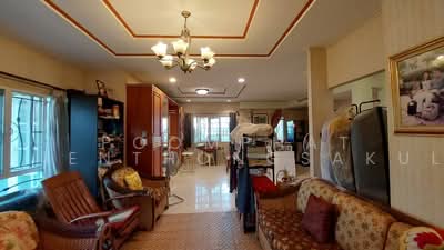 ขาย - บ้าน 5-ห้องนอน, กรุงเทพ