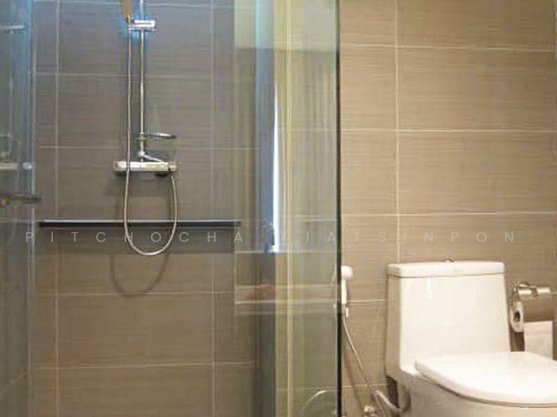 Siri At Sukhumvit, Bangkok, 902 Sukhumvit Road, Phra Kanong, Khlong Toei, Bangkok, 2 Bedrooms, 70 sqm, Condo For Rent, by Pitchocha Kiatsinpon, 500489232 - DDproperty.com