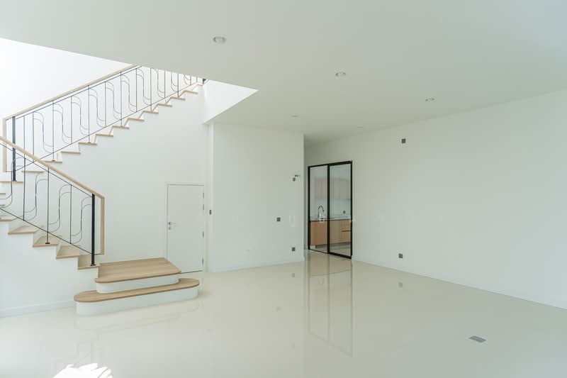 Portraitr Rama 9-New Krungthep Kreetha, Bangkok, 189 Kanchanaphisek Road, Saphan Sung, Bangkok, 4 Bedrooms, 303 sqm, Single Detached House For Sale, by สุรพัฒน์ ภูธนากิจ, 500489236 - DDproperty.com