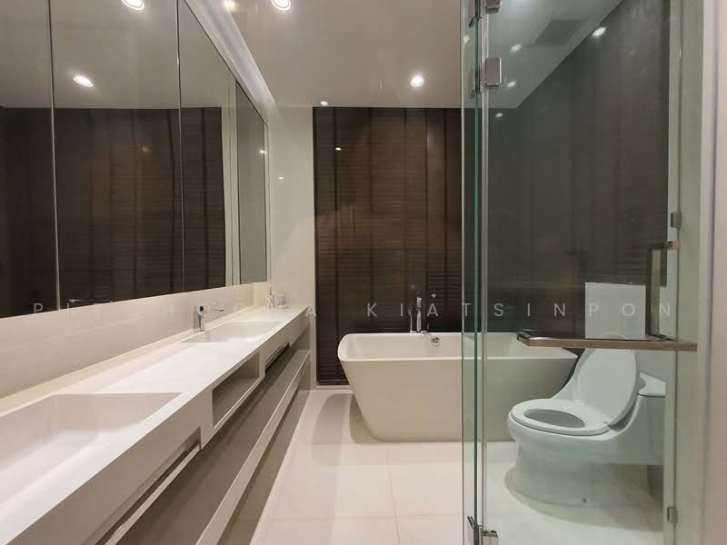 Vittorio 39, Bangkok, 8 Sukhumvit, Khlong Tan Nua, Watthana, Bangkok, 2 Bedrooms, 102 sqm, Condo For Rent, by Pitchocha Kiatsinpon, 500489239 - DDproperty.com