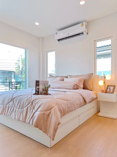 Centro Srinakarin-Bangna, Bangkok, Chaloem Phrakiat Rama 9 Road, Nong Bon, Prawet, Bangkok, 4 Bedrooms, 205 sqm, Single Detached House For Sale, by Bussara Sri-At, 500489267 - DDproperty.com