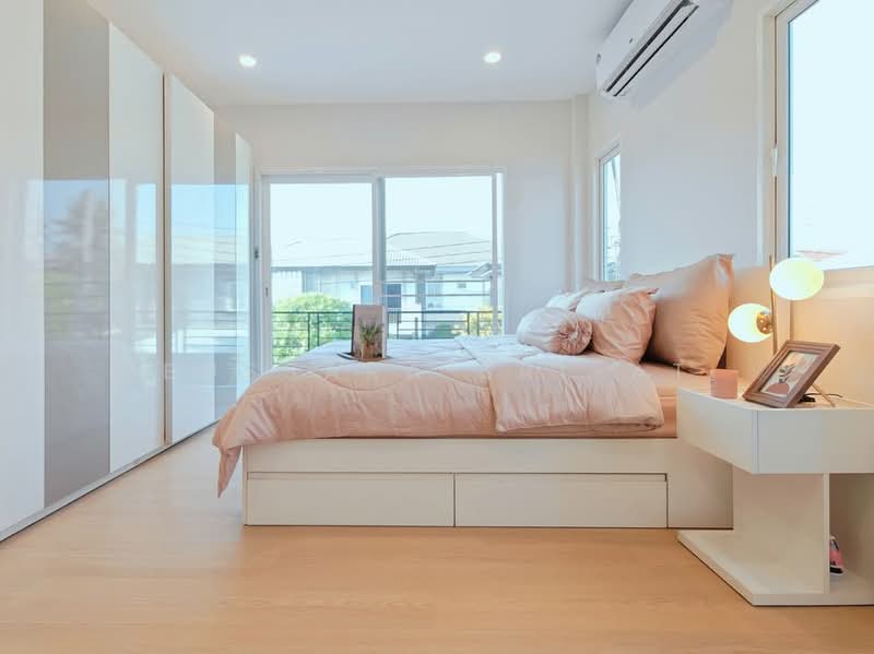 Centro Srinakarin-Bangna, Bangkok, Chaloem Phrakiat Rama 9 Road, Nong Bon, Prawet, Bangkok, 4 Bedrooms, 205 sqm, Single Detached House For Sale, by Bussara Sri-At, 500489267 - DDproperty.com
