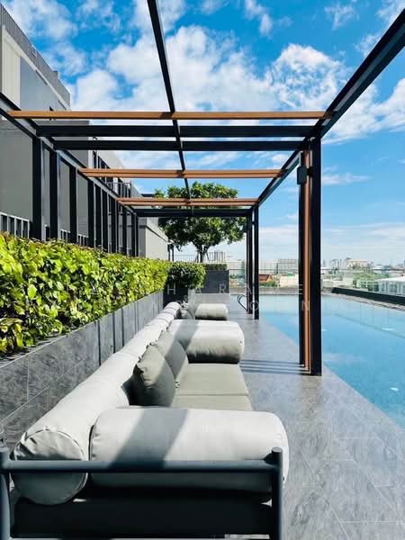 Chewathai Pinklao, Bangkok, Arun Amarin Road, Bang Yi Khan, Bang Phlat, Bangkok, 1 Bedroom, 32 sqm, Condo For Rent, by Patcharames Pattharapornviboon, 500489288 - DDproperty.com