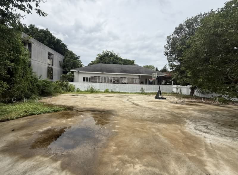 Land for Sale – Ekkamai Soi 10, Alley 4, Bangkok, Ekkamai, Khlong Tan Nua, Watthana, Bangkok, , 412 sqm, Land For Sale, by Orawan Ratanapratum, 500489324 - DDproperty.com