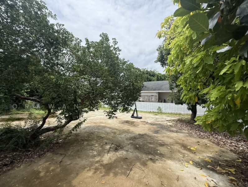 Land for Sale – Ekkamai Soi 10, Alley 4, Bangkok, Ekkamai, Khlong Tan Nua, Watthana, Bangkok, , 412 sqm, Land For Sale, by Orawan Ratanapratum, 500489324 - DDproperty.com