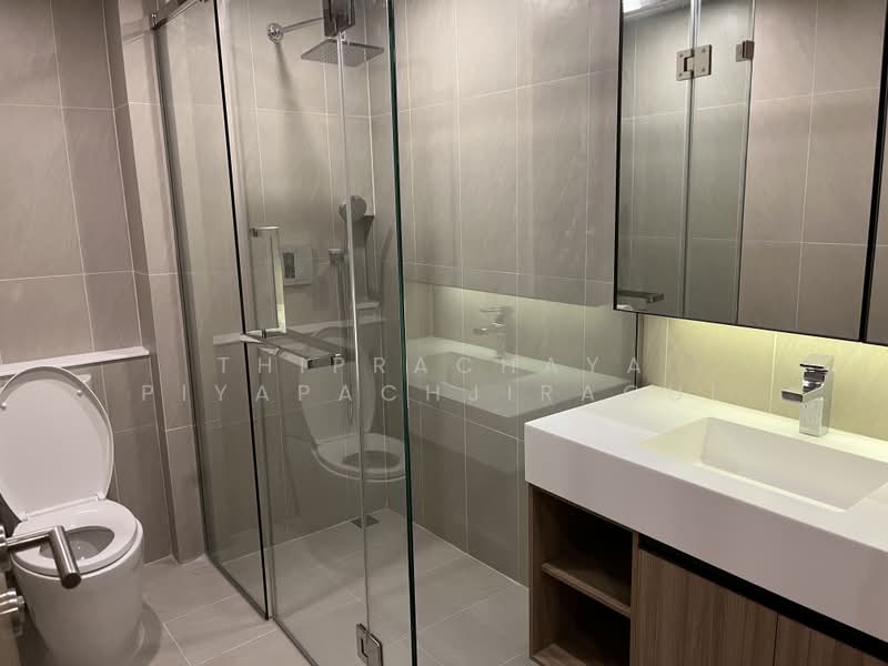 Na Vara Residence, Bangkok, 33/6 Soi Langsuan, Lumphini, Pathum Wan, Bangkok, 2 Bedrooms, 67 sqm, Condo For Sale, by Thiprachaya Piyapachjiragul, 500489346 - DDproperty.com