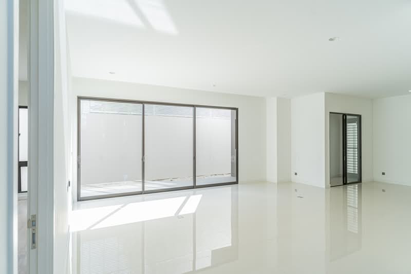 Portraitr Rama 9-New Krungthep Kreetha, Bangkok, 189 Kanchanaphisek Road, Saphan Sung, Bangkok, 4 Bedrooms, 367 sqm, Single Detached House For Sale, by สุรพัฒน์ ภูธนากิจ, 500489379 - DDproperty.com