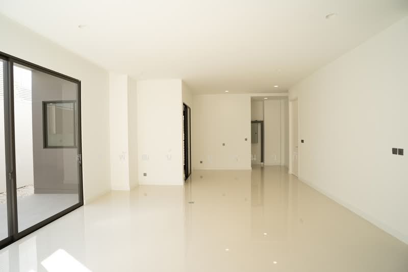 Portraitr Rama 9-New Krungthep Kreetha, Bangkok, 189 Kanchanaphisek Road, Saphan Sung, Bangkok, 4 Bedrooms, 367 sqm, Single Detached House For Sale, by สุรพัฒน์ ภูธนากิจ, 500489379 - DDproperty.com