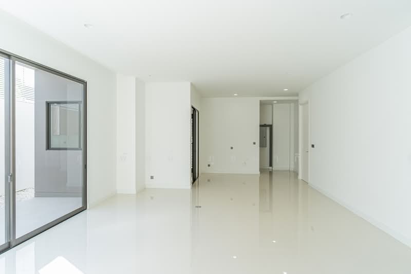Portraitr Rama 9-New Krungthep Kreetha, Bangkok, 189 Kanchanaphisek Road, Saphan Sung, Bangkok, 4 Bedrooms, 367 sqm, Single Detached House For Sale, by สุรพัฒน์ ภูธนากิจ, 500489379 - DDproperty.com
