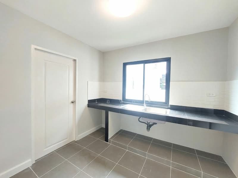 Neighborhome Watcharaphon, Bangkok, Sukhaphiban 5, Sam Wa Tawan Ok, Khlong Sam Wa, Bangkok, 4 Bedrooms, 157 sqm, Single Detached House For Sale, by เอนก, 500489409 - DDproperty.com