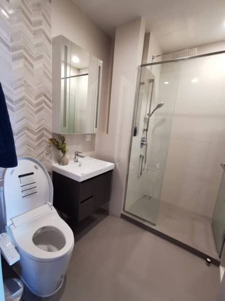 Oka Haus Sukhumvit 36, Bangkok, 3399 Rama 4 Road, Khong Tan, Khlong Toei, Bangkok, 1 Bedroom, 35 sqm, Condo For Rent, by Agentbkk, 500489438 - DDproperty.com