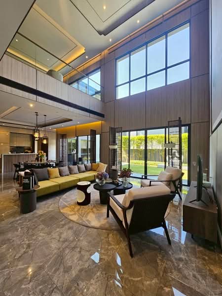 Lake Legend Bangna-Suvarnabhumi, Samut Prakan, Soi King Kaew 37, Rachathewa, Bang Plee, Samut Prakan, 4 Bedrooms, 489 sqm, Single Detached House For Sale, by สุรพัฒน์ ภูธนากิจ, 500489441 - DDproperty.com