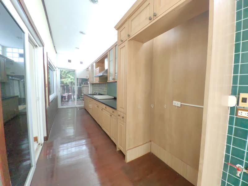 Casa City Sukontasawat 1 : คาซ่า ซิตี้ สุคนธสวัสดิ์ 1, กรุงเทพ, ถนนสุคนธสวัสดิ์, ลาดพร้าว, ลาดพร้าว, กรุงเทพ, 204 ตร.ม., ทาวน์เฮ้าส์ ขาย, โดย อรุชา (แจง), 500489449 - DDproperty.com