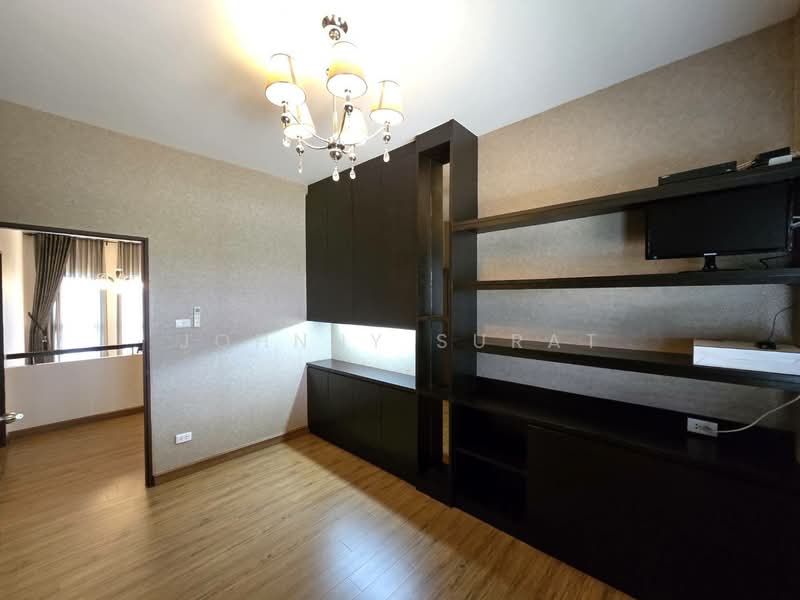Ban Waen, Hang Dong District, Chiang Mai, Ban Waen, Hang Dong, Chiang Mai, 4 Bedrooms, 374 sqm, Single Detached House For Rent, by Surat Premsri, 500489458 - DDproperty.com