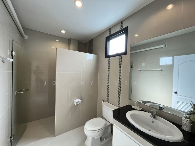 Ban Waen, Hang Dong District, Chiang Mai, Ban Waen, Hang Dong, Chiang Mai, 4 Bedrooms, 374 sqm, Single Detached House For Rent, by Surat Premsri, 500489458 - DDproperty.com
