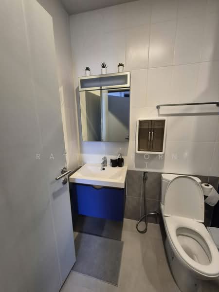 XT Ekkamai, Bangkok, 259 Soi Sukhumvit 63, Khlong Tan Nua, Watthana, Bangkok, 1 Bedroom, 30 sqm, Condo For Rent, by Rattanaporn Khamlit, 500489460 - DDproperty.com