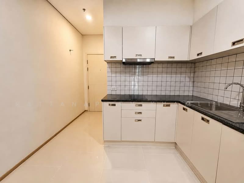 Villa Sathorn, Bangkok, 5 KrungThonBuri Road, Khlong Ton Sai, Khlong San, Bangkok, 1 Bedroom, 44 sqm, Condo For Rent, by Rattanaporn Khamlit, 500489468 - DDproperty.com
