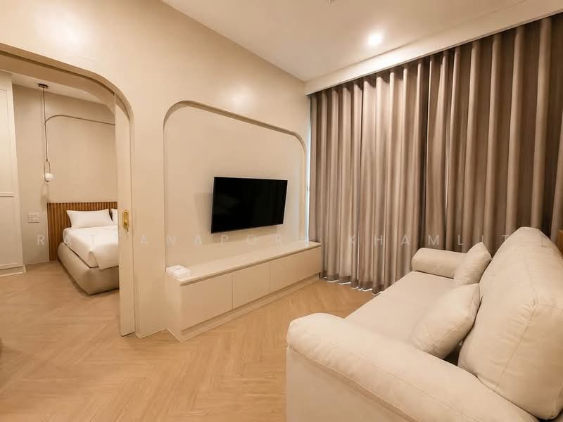 Villa Sathorn, Bangkok, 5 KrungThonBuri Road, Khlong Ton Sai, Khlong San, Bangkok, 1 Bedroom, 44 sqm, Condo For Rent, by Rattanaporn Khamlit, 500489468 - DDproperty.com