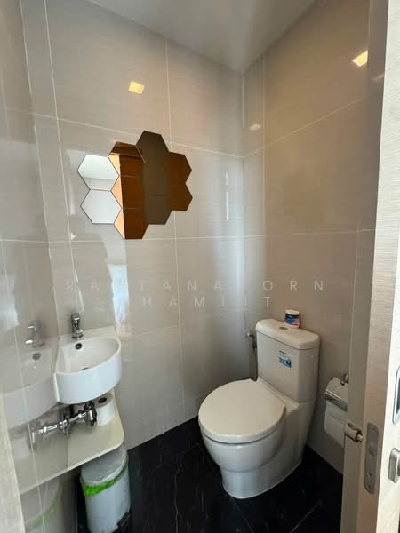 Park Origin Phrom Phong (Park 24), Bangkok, 68 Soi Sukhumvit 24, Khong Tan, Khlong Toei, Bangkok, 1 Bedroom, 30 sqm, Condo For Rent, by Rattanaporn Khamlit, 500489472 - DDproperty.com